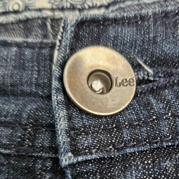 Lee Midrise Bootcut Lower on the Waist Blue Jeans  Size SM - Picture 8 of 15